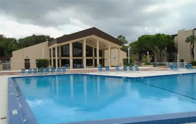 $1,900 | Promenade at Kendale Lakes Condominiums, Miami, FL 33186