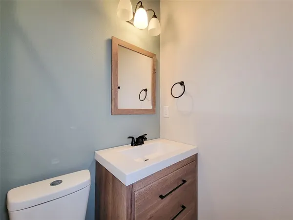 $1,900 | 1903 Mary Street, Houston, TX 77026
