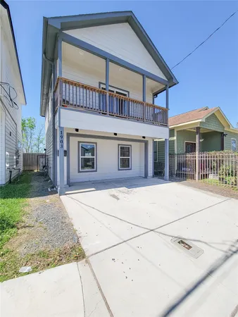 $1,900 | 1903 Mary Street, Houston, TX 77026