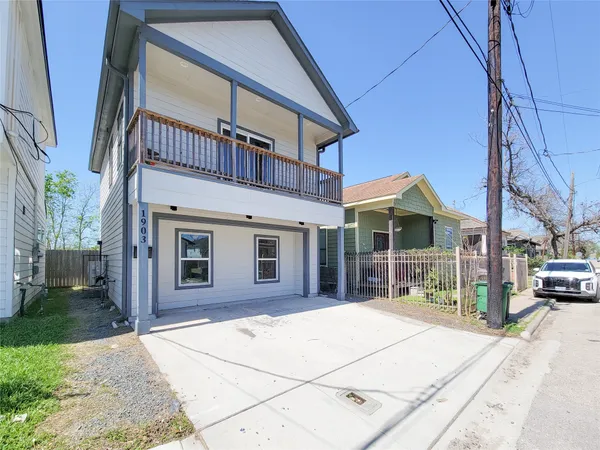 $1,900 | 1903 Mary Street, Houston, TX 77026