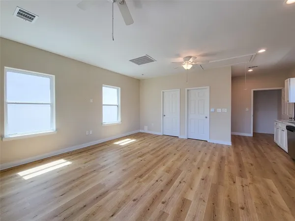 $1,900 | 1903 Mary Street, Houston, TX 77026