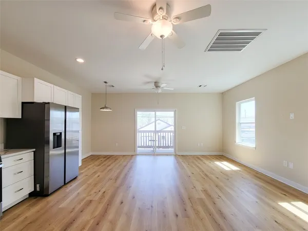 $1,900 | 1903 Mary Street, Houston, TX 77026