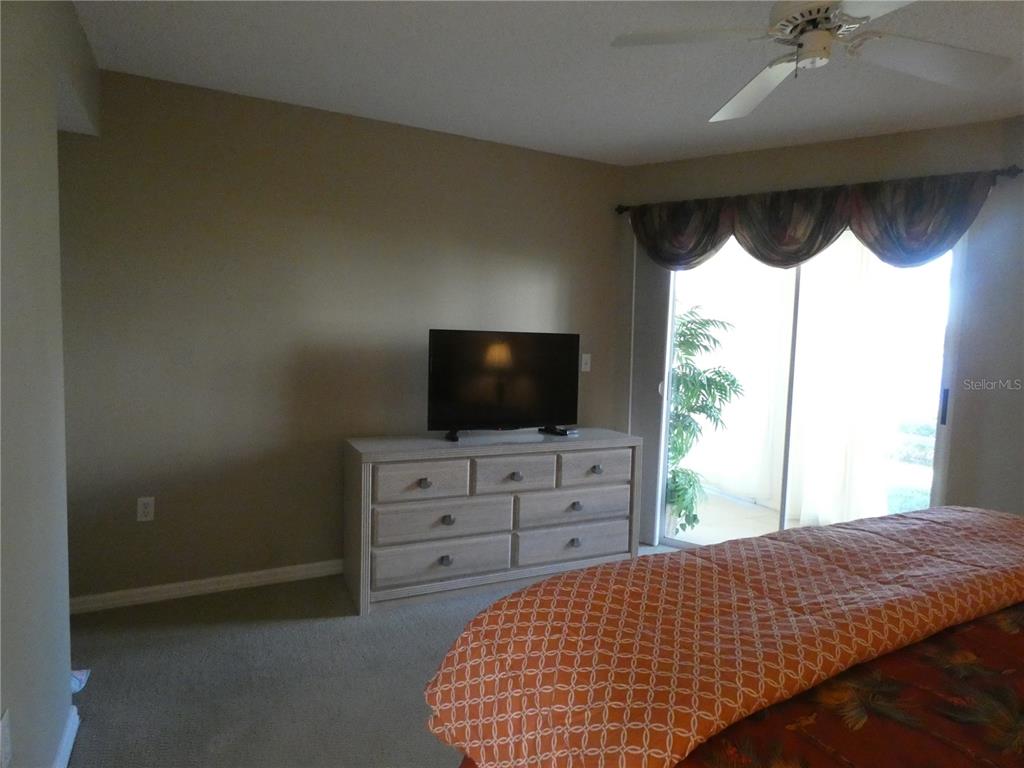 9320 Clubside Circle, Unit 2108 Sarasota, FL 34238 - Photo 12 of 27