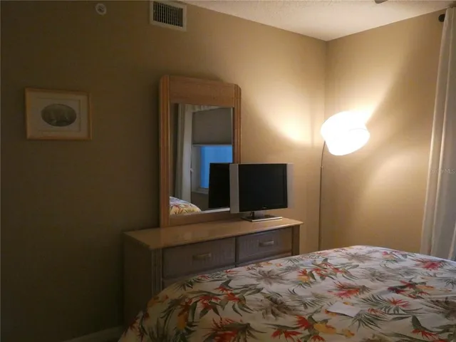 $3,500 | 9320 Clubside Circle, Unit 2108, Sarasota, FL 34238