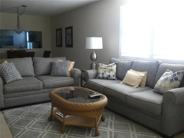 $3,500 | 9320 Clubside Circle, Unit 2108, Sarasota, FL 34238