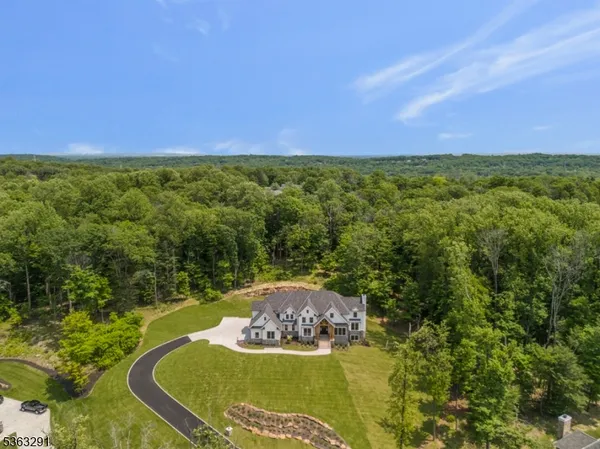 $3,399,000 | 8 Cobblestone Court, Warren, NJ 07059
