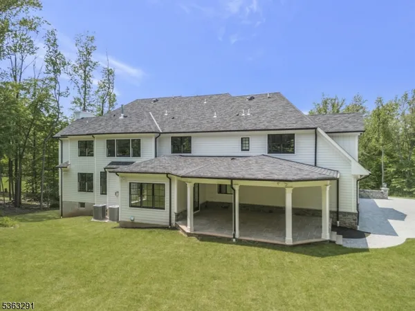 $3,399,000 | 8 Cobblestone Court, Warren, NJ 07059