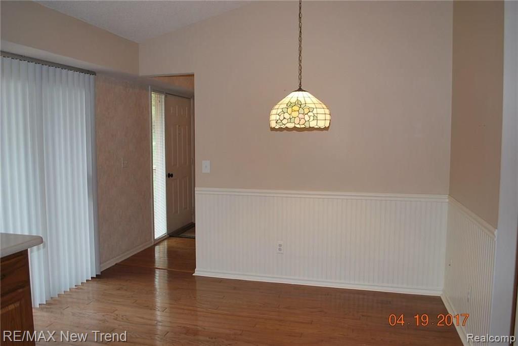 22005 River Ridge Trail, Unit 37 Farmington Hills, MI 48335 - Photo 6 of 18
