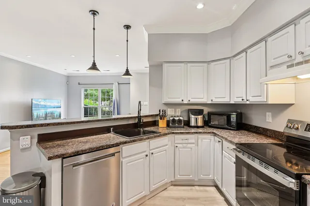 $385,000 | 3602 Elmcrest Lane, Bowie, MD 20716