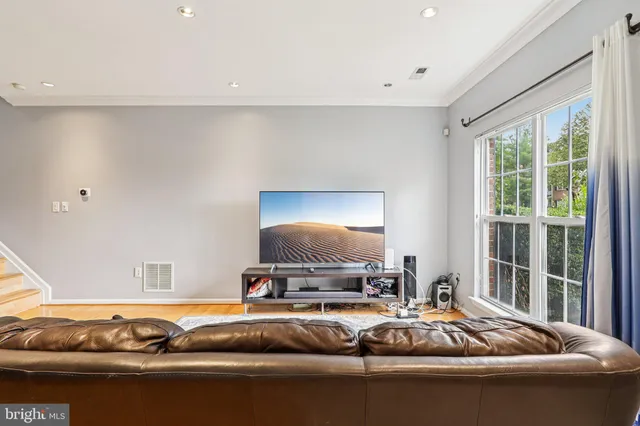 $385,000 | 3602 Elmcrest Lane, Bowie, MD 20716