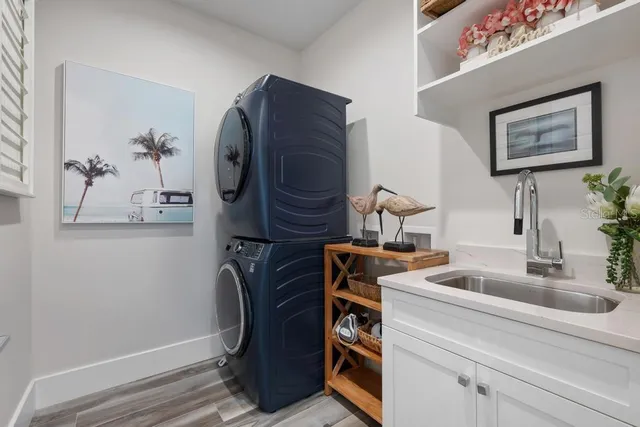 $5,350,000 | 915 North Shore Drive, Anna Maria, FL 34216