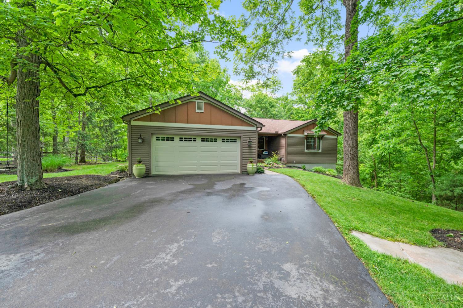 5604 Sugar Camp Road Milford, OH 45150 - Photo 2 of 65