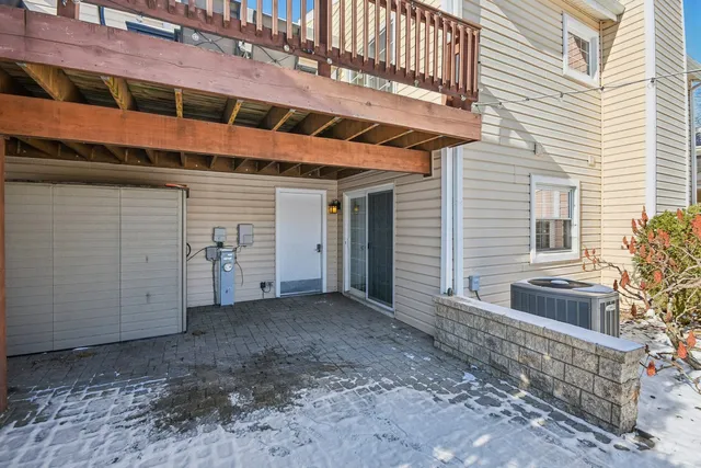 $499,000 | 108 Croftwood Court, Rolling Meadows, IL 60008