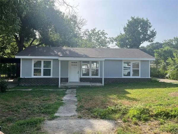 $1,950 | 642 Astoria Avenue, Azle, TX 76020