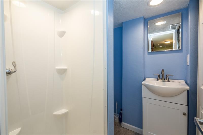 223 Bascom Avenue Pittsburgh, PA 15214 - Photo 19 of 25 Gallery Image 19