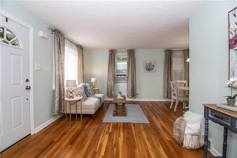 223 Bascom Avenue Pittsburgh, PA 15214 - Photo 3 of 25 Gallery Image 3
