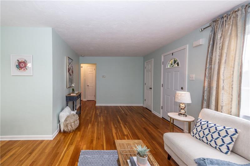223 Bascom Avenue Pittsburgh, PA 15214 - Photo 5 of 25 Gallery Image 5