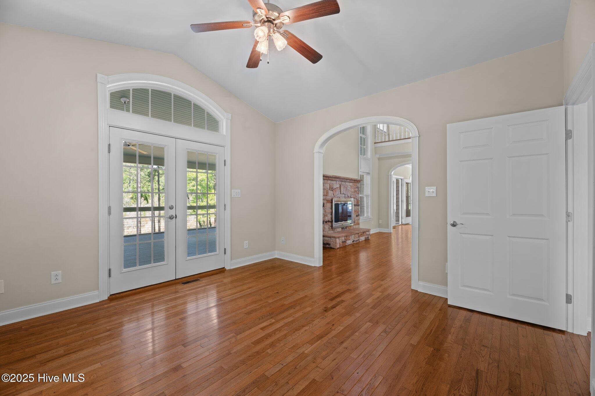 416 Howells Road Grantsboro, NC 28529 - Photo 66 of 100 Den adjoining master