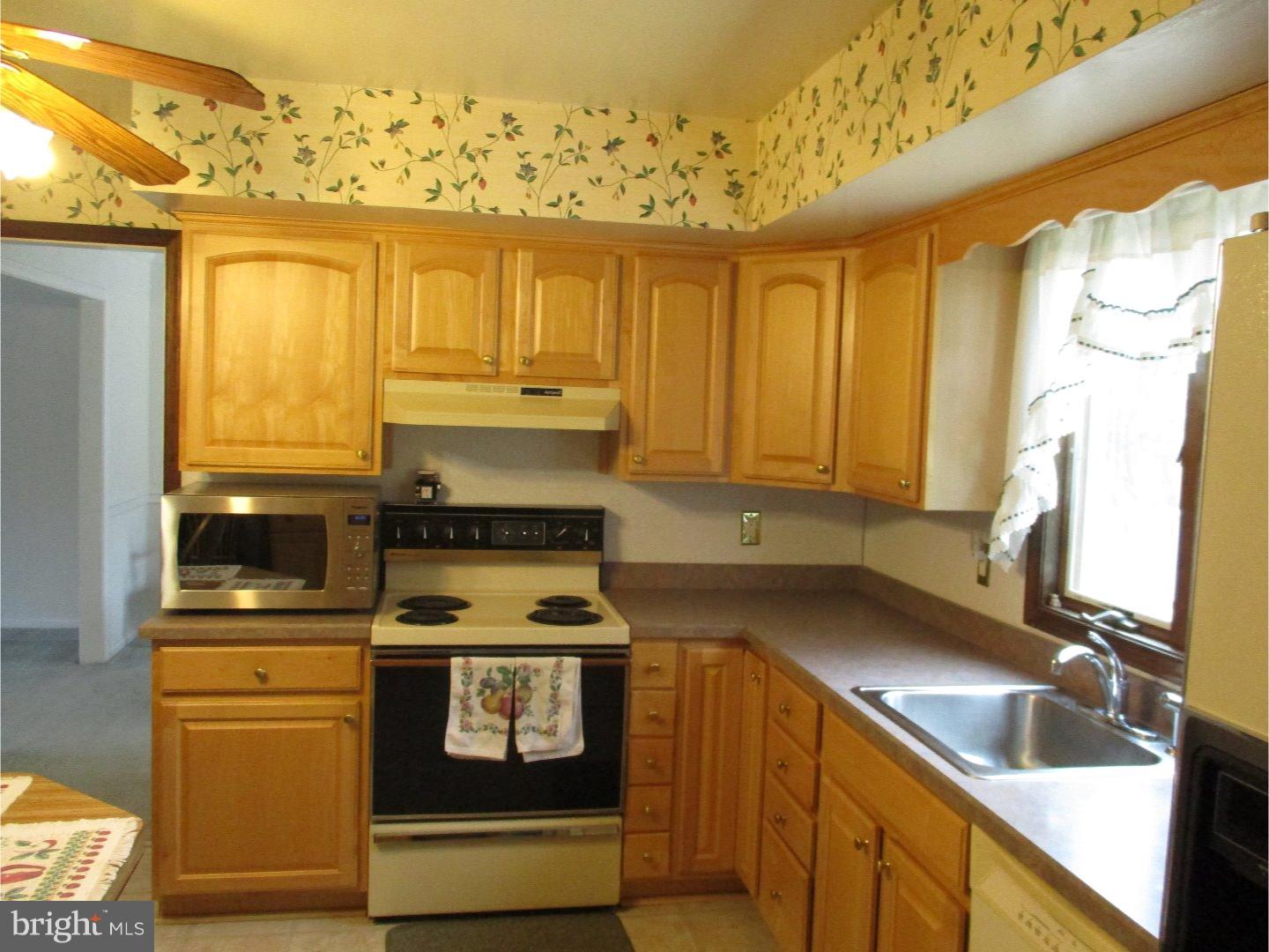 5 North Williamson Road Avondale, PA 19311 - Photo 11 of 23 Kitchen