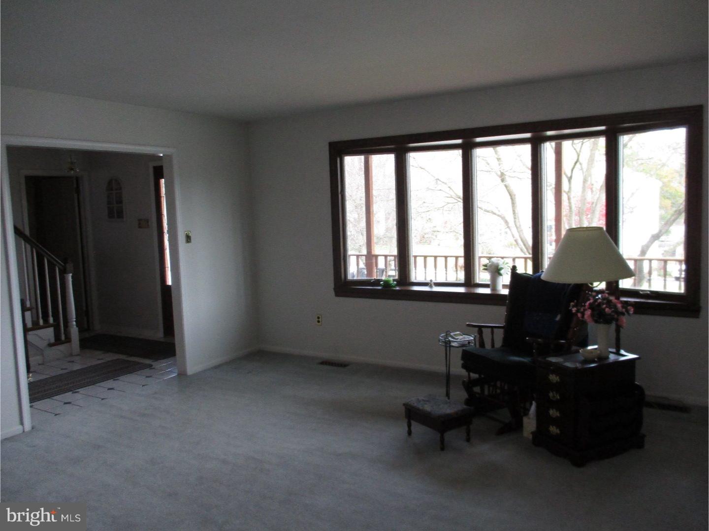 5 North Williamson Road Avondale, PA 19311 - Photo 7 of 23 Living Room