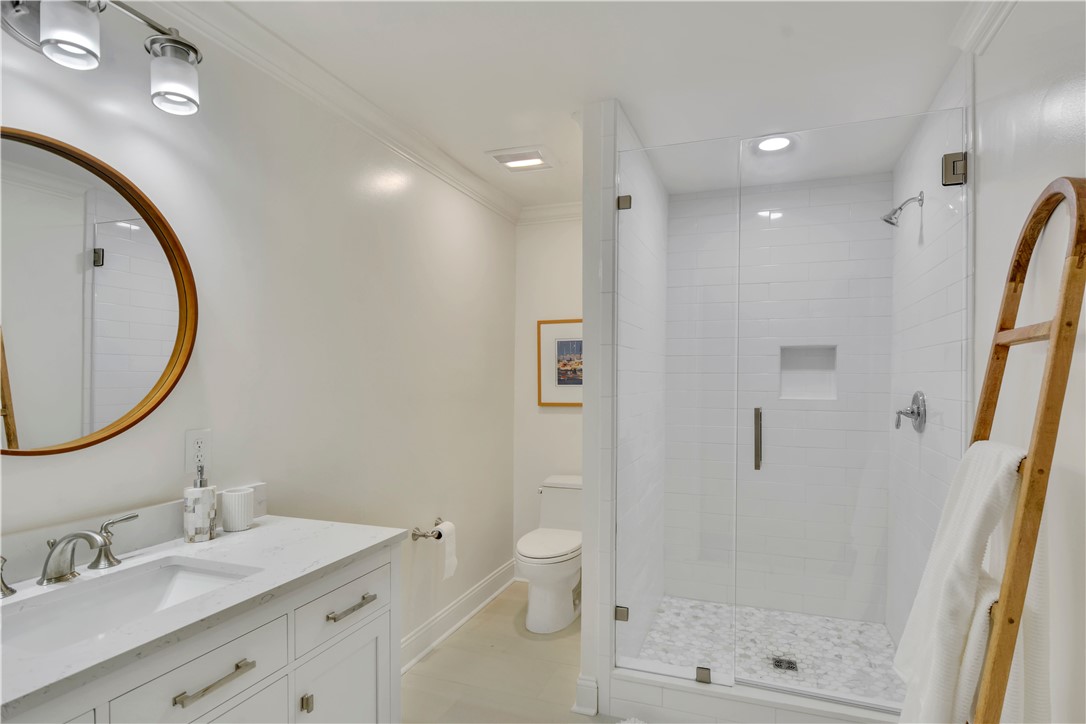 12 Plantation Way St. Simons Island, GA 31522 - Photo 24 of 42 Guest Bathroom