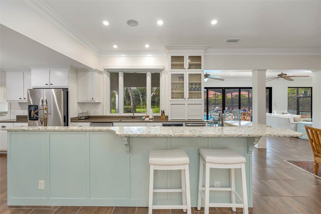 12 Plantation Way St. Simons Island, GA 31522 - Photo 5 of 42 Kitchen