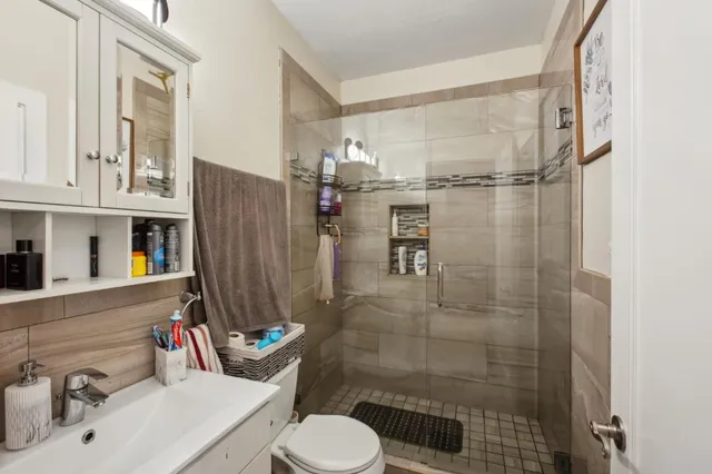 $1,598,888 | 1615 Oakdale Avenue, San Francisco, CA 94124