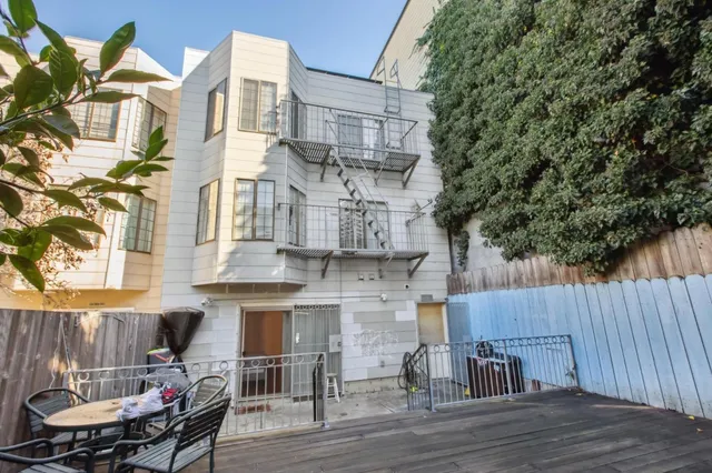 $1,598,888 | 1615 Oakdale Avenue, San Francisco, CA 94124