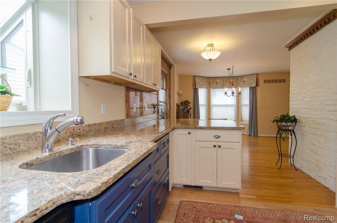 1248 East Maple Road Birmingham, MI 48009 - Photo 11 of 49 GRU_2787.jpg