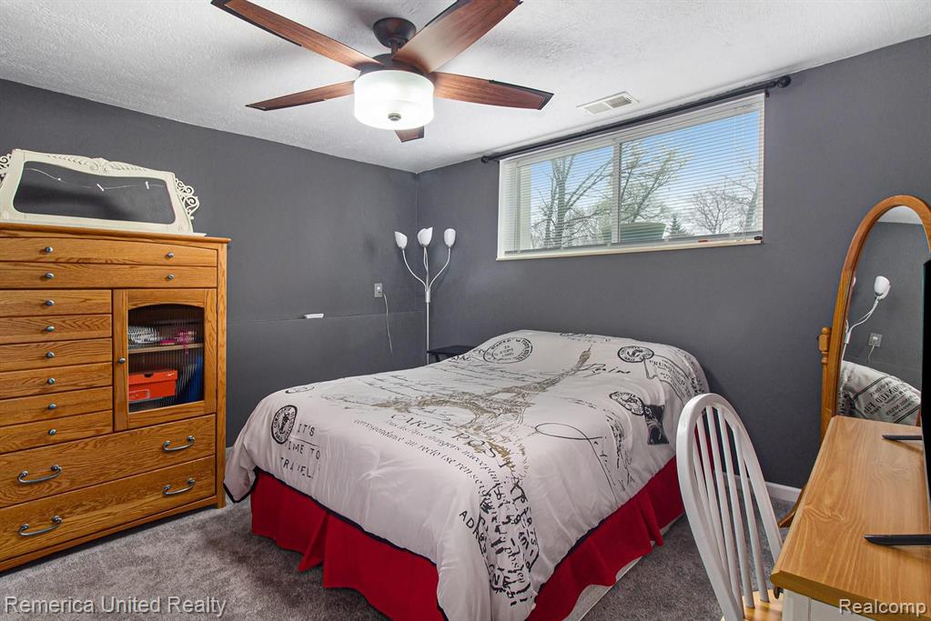 7666 McClements Road Brighton, MI 48114 - Photo 14 of 25