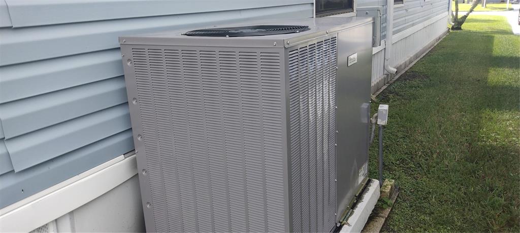 1329 Southwest 44th Boulevard Okeechobee, FL 34974 - Photo 38 of 39 a view of entryway