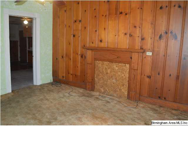 66 B Street Southwest Jacksonville, AL 36265 - Photo 3 of 14