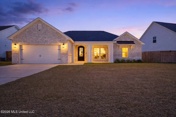 $369,000 | 6746 Maurepas Circle, Ocean Springs, MS 39564
