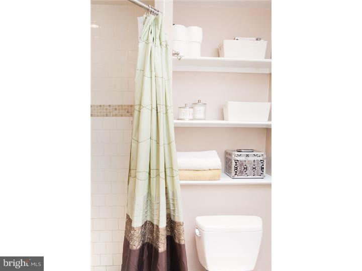 3740 West Country Club Road Philadelphia, PA 19131 - Photo 12 of 18 Gallery Image 12