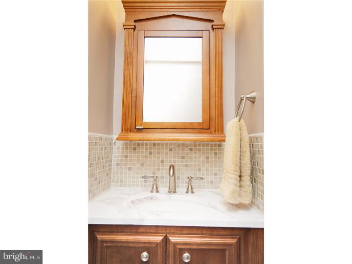 3740 West Country Club Road Philadelphia, PA 19131 - Photo 16 of 18 Gallery Image 16