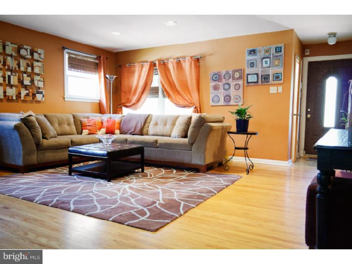 3740 West Country Club Road Philadelphia, PA 19131 - Photo 4 of 18 Gallery Image 4