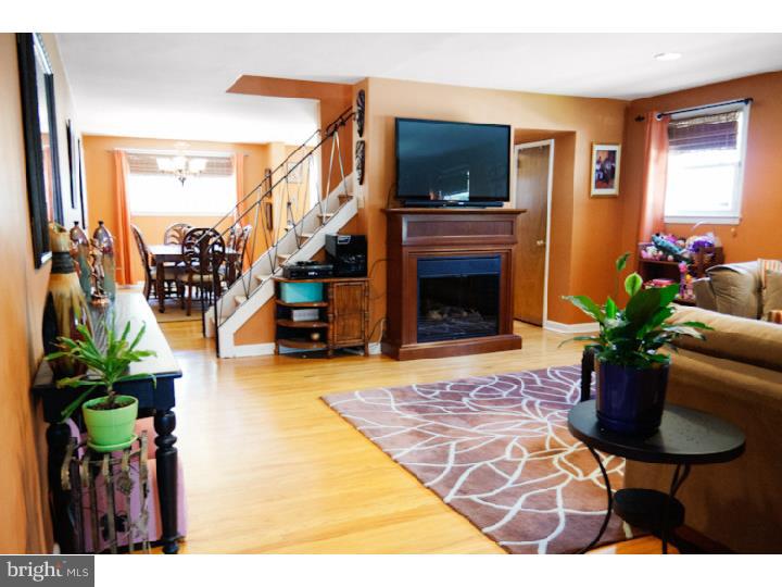 3740 West Country Club Road Philadelphia, PA 19131 - Photo 5 of 18 Gallery Image 5