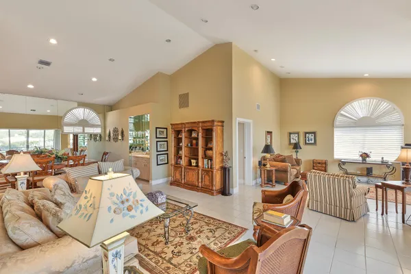 $8,000 | 392 Spyglass Way, Jupiter, FL 33477