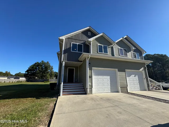 $2,150 | 309 Robin Court, Unit A, Leland, NC 28451