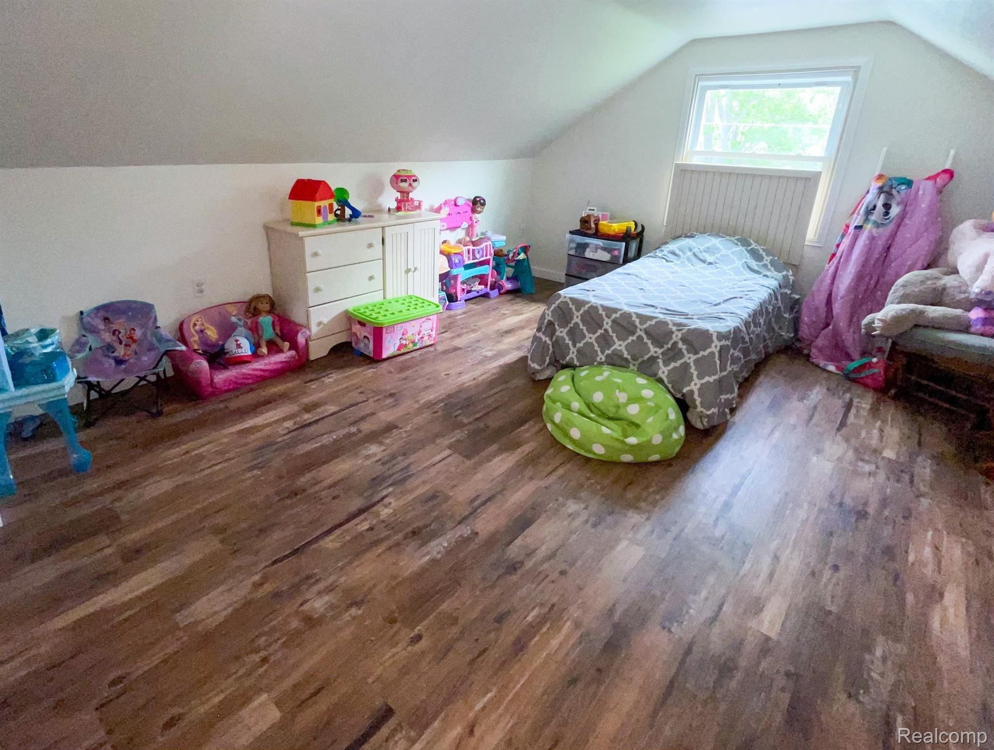 3215 West Lake Road Clio, MI 48420 - Photo 33 of 41 lake upper bed 1.jpg