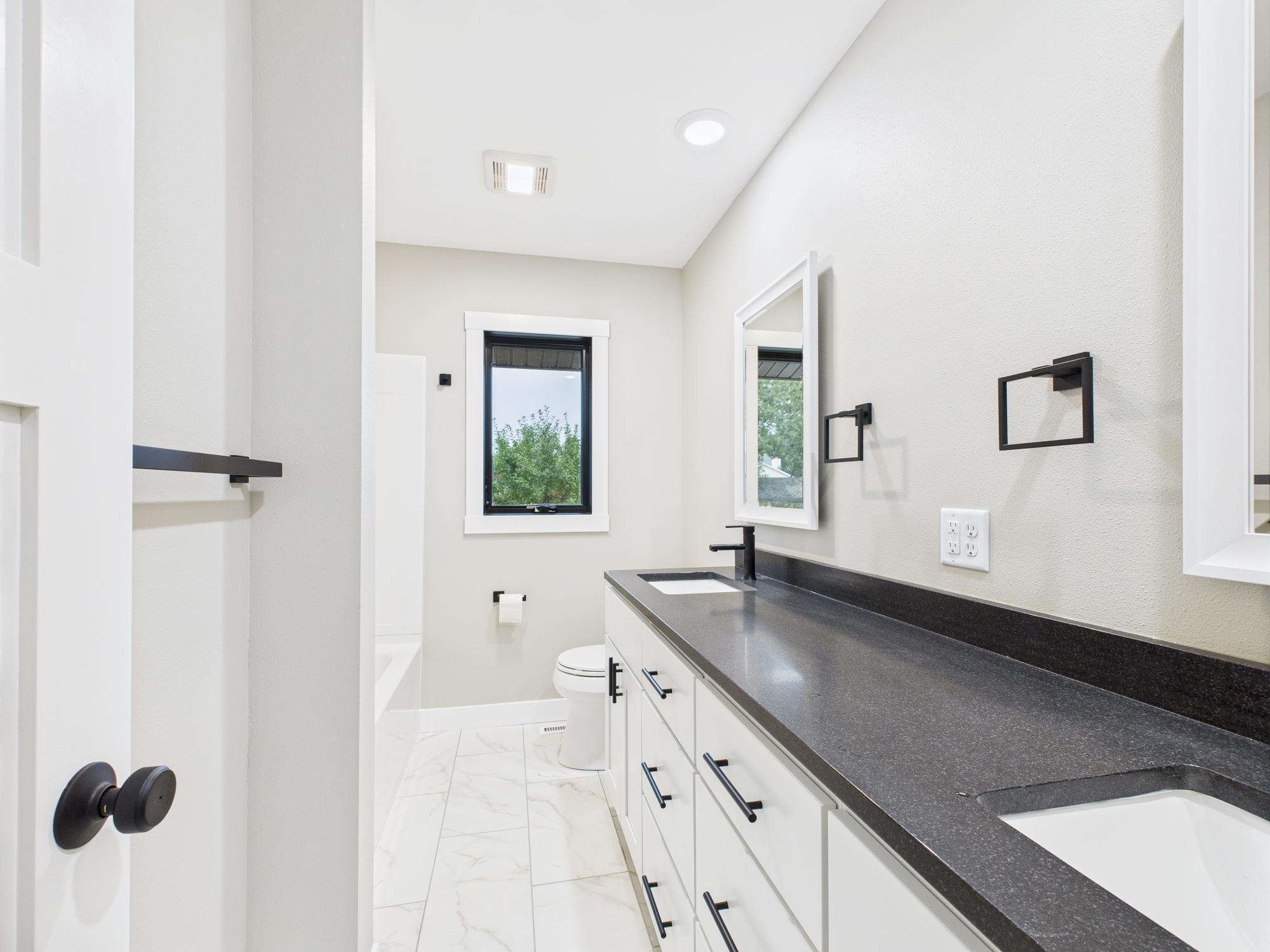 306 Elk Street Northwest Warroad, MN 56763 - Photo 19 of 55