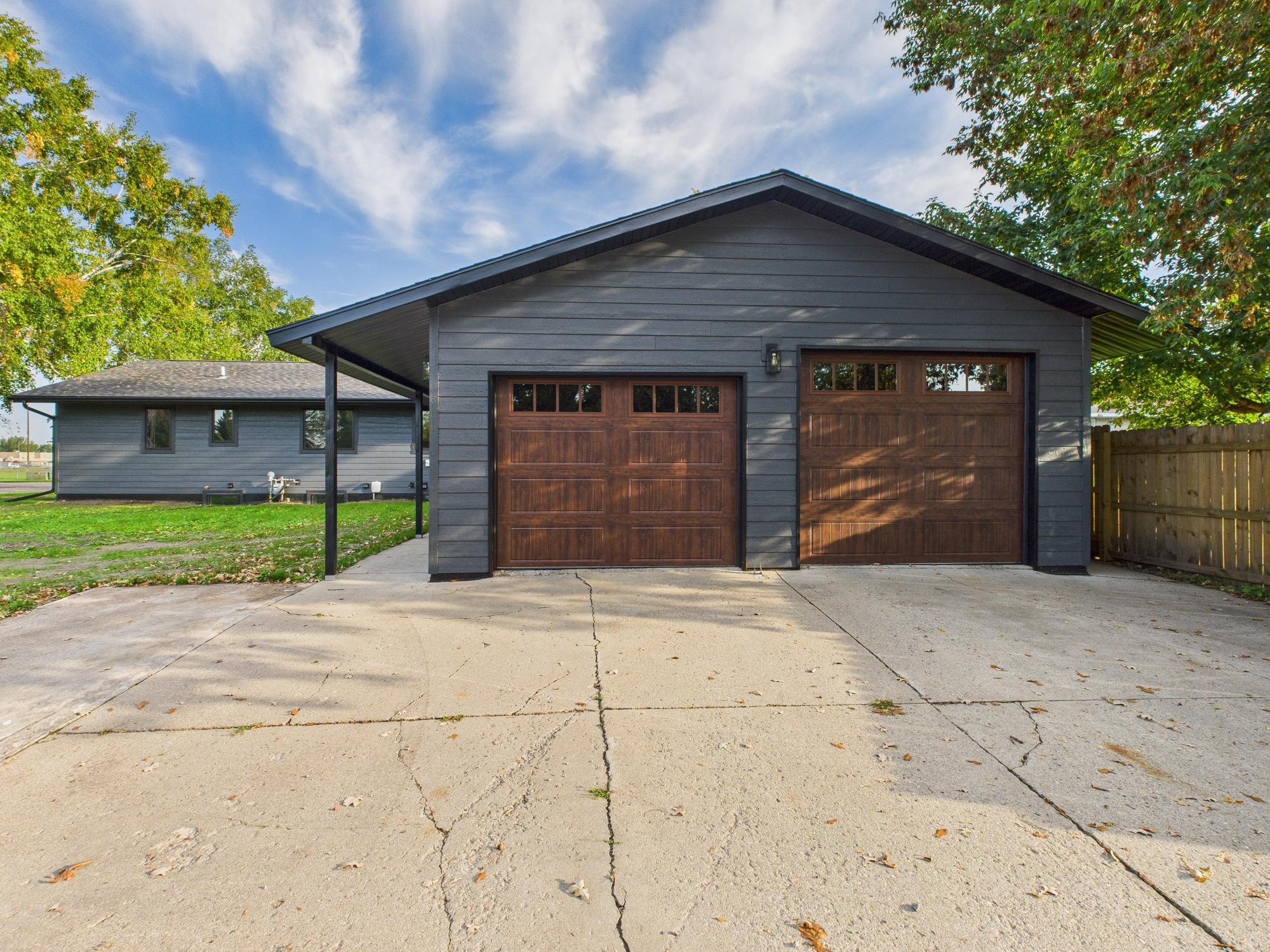 306 Elk Street Northwest Warroad, MN 56763 - Photo 5 of 55