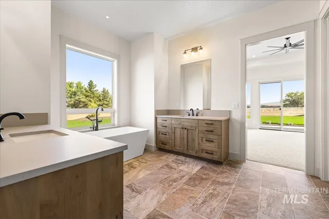 $1,590,000 | 8900 Kemp, Middleton, ID 83644