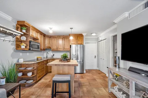 $259,000 | 501 Greensward Lane, Unit 101C, Delray Beach, FL 33445