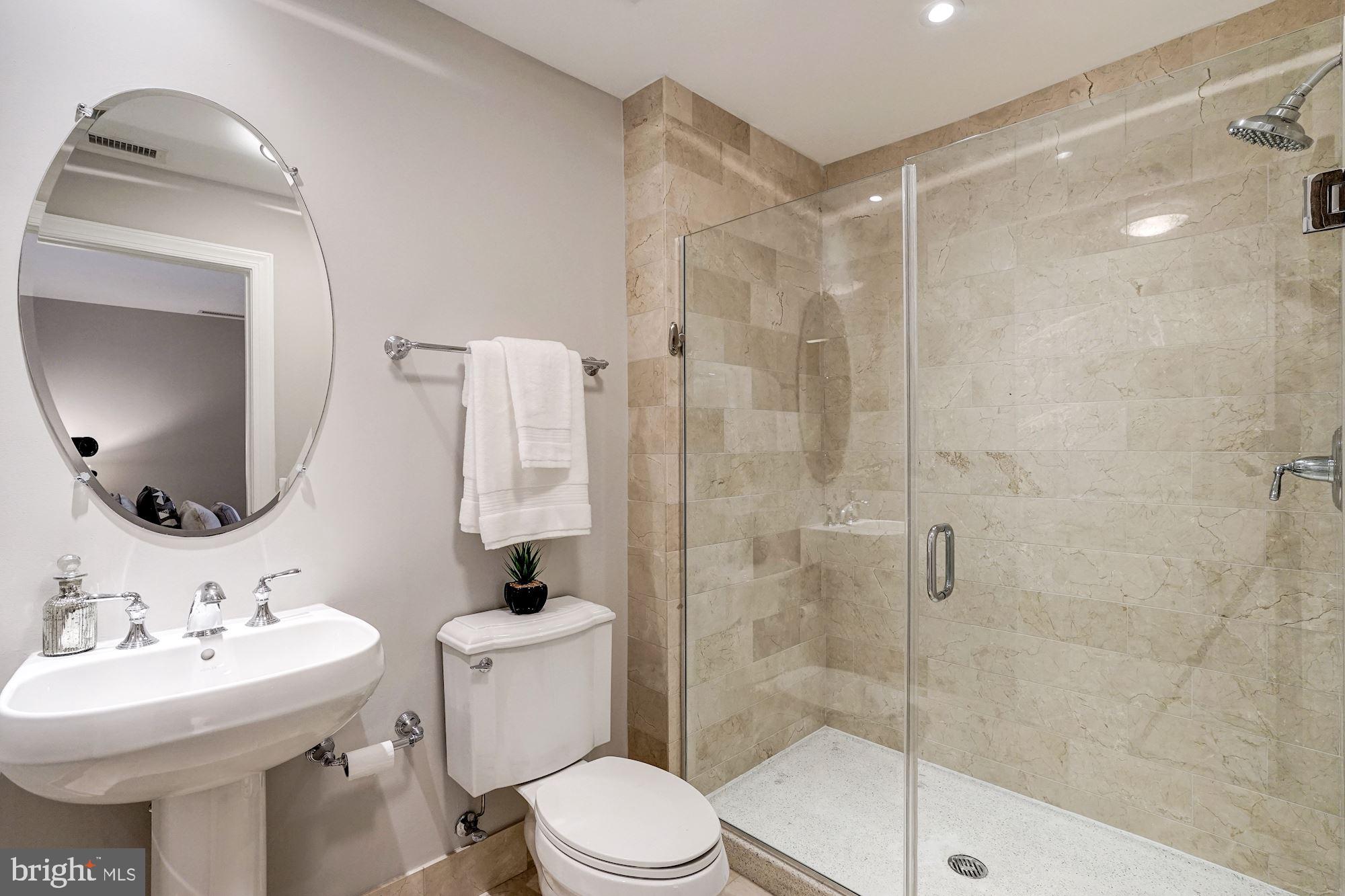 2425 L Street Northwest, Unit 430 Washington, DC 20037 - Photo 12 of 29 2nd Bath