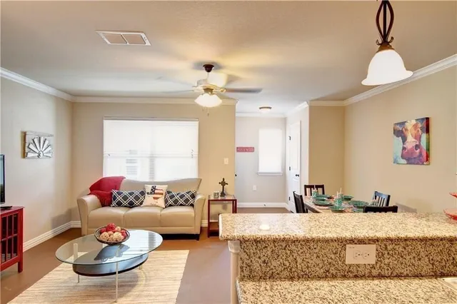 $695 | 701 South Lillian, Stephenville, TX 76401