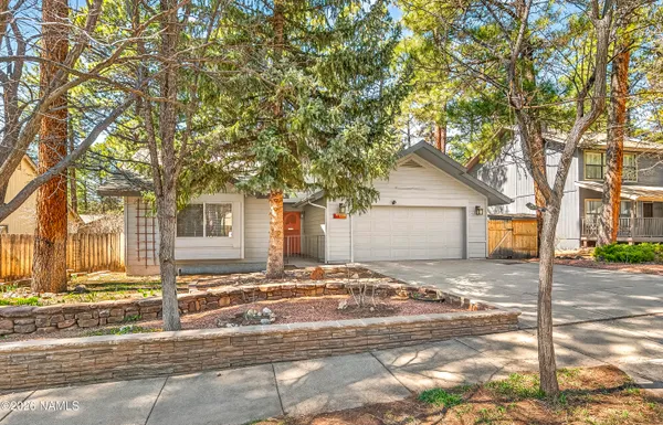$679,000 | 3478 Carol Drive, Flagstaff, AZ 86005