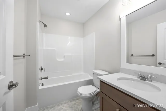 $369,900 | 980 Scioto Drive Northwest, Unit 4, Comstock Park, MI 49321