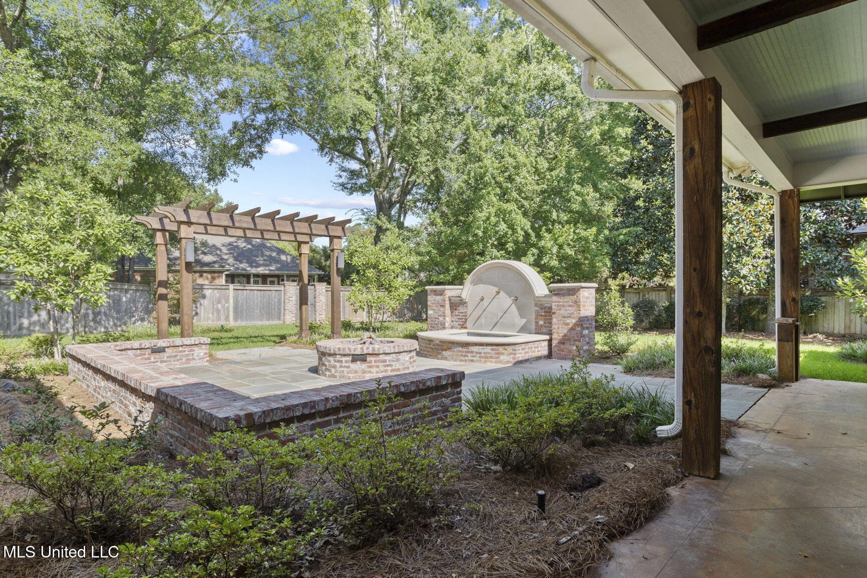 206 Valley Road Ridgeland, MS 39157 - Photo 57 of 67 Simply Breathtaking Backyard