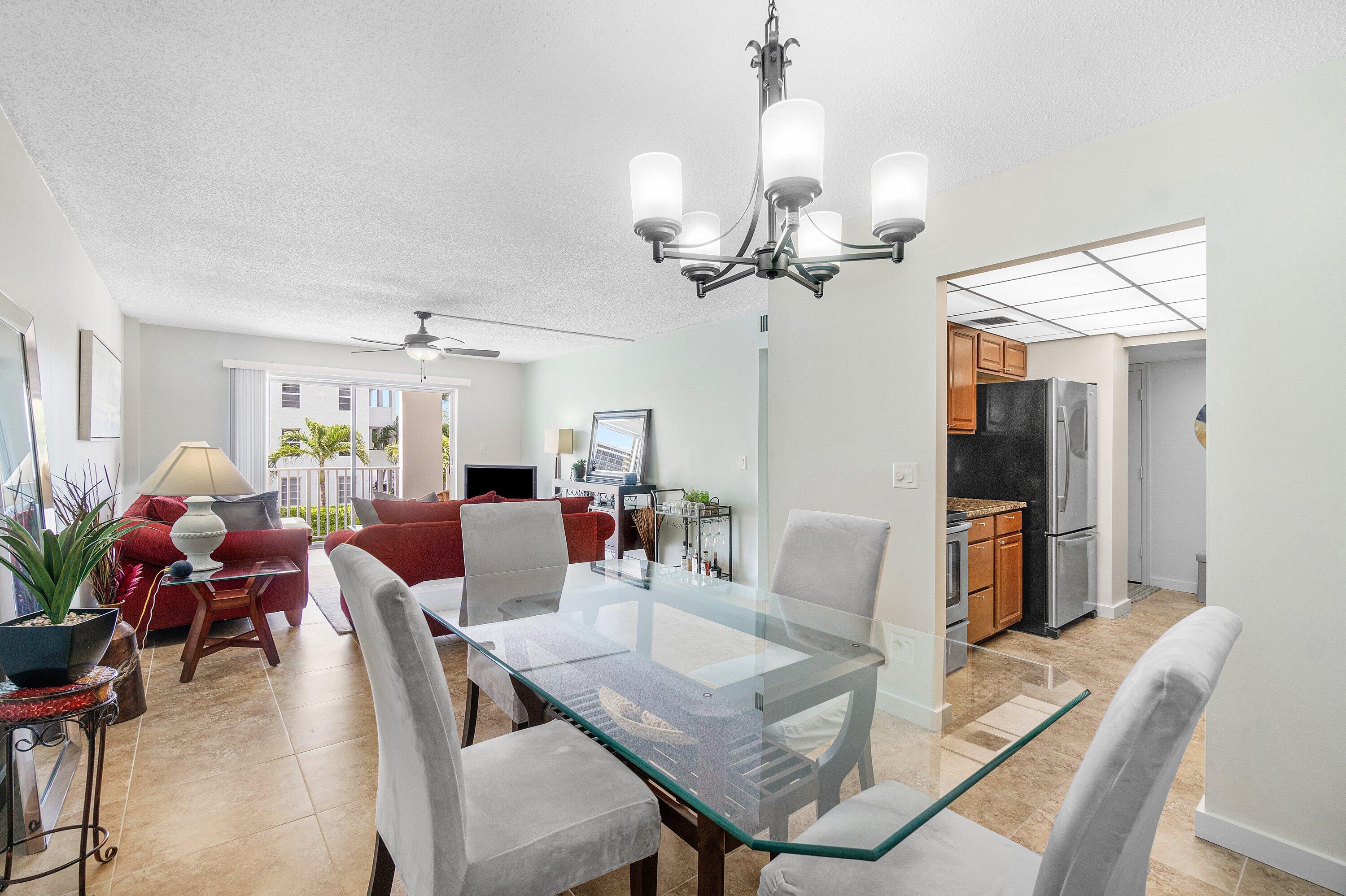 950 Ponce De Leon Road, Unit 209 Boca Raton, FL 33432 - Photo 9 of 37 Dining